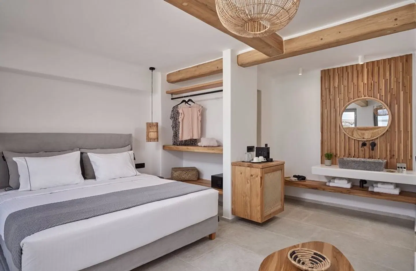 IONIC Suites ROOM_EXAMPLE