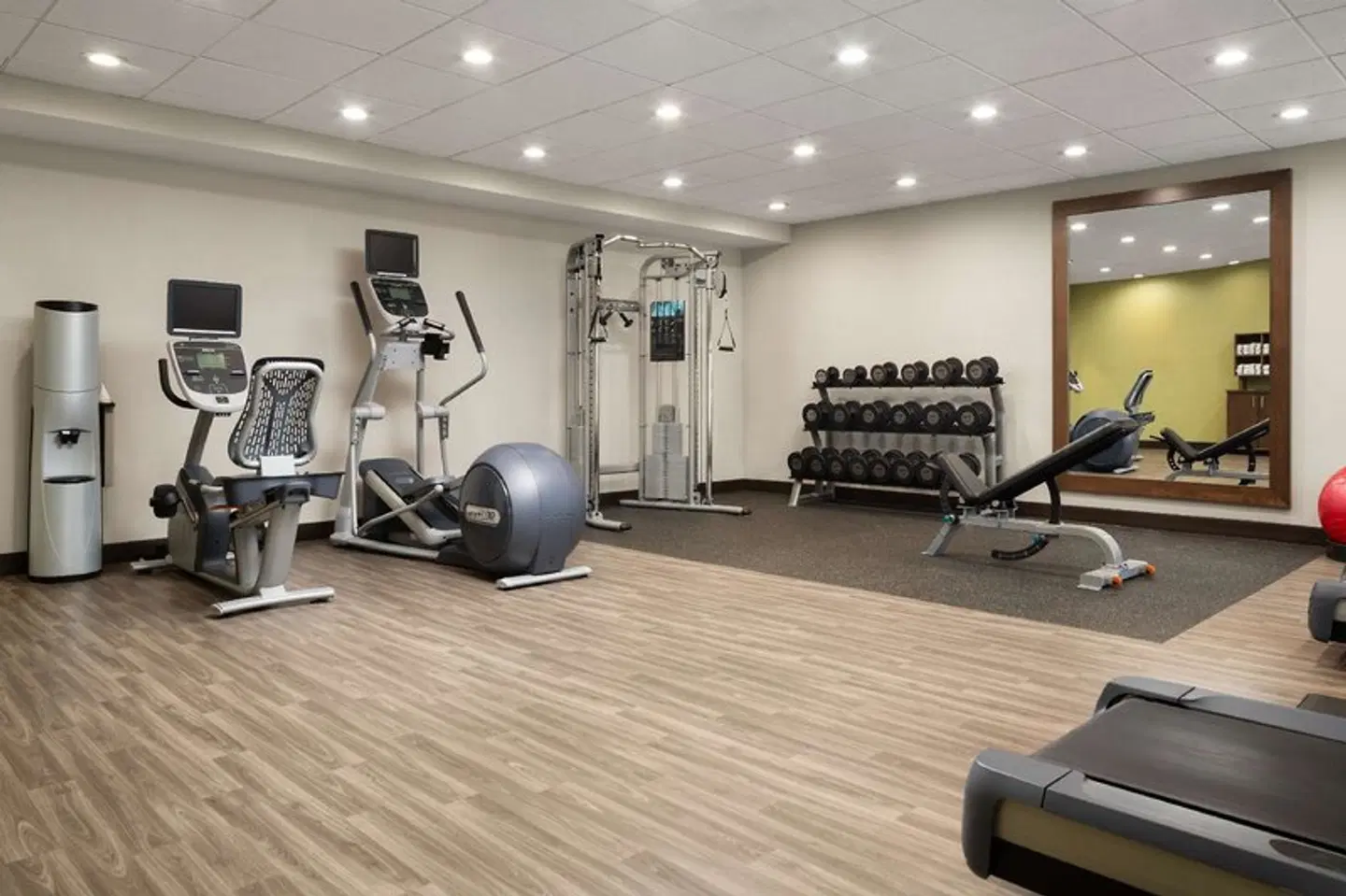 Hampton Inn Fairfax City SPORTS_AND_LEISURE