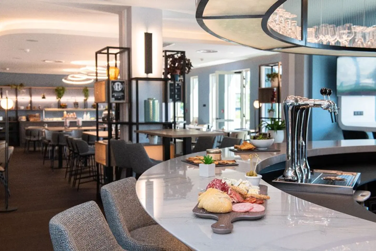 Campanile Smart Lyon Est - Eurexpo Bron Aviation Restaurant