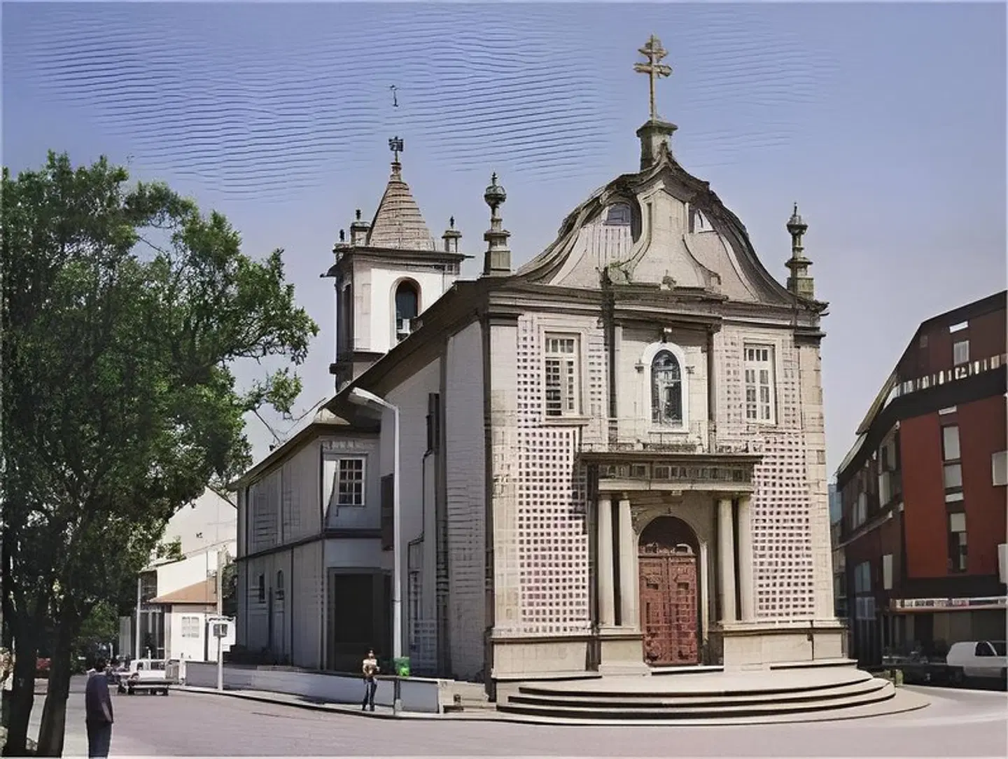 Senhora A Branca EXTERIOR