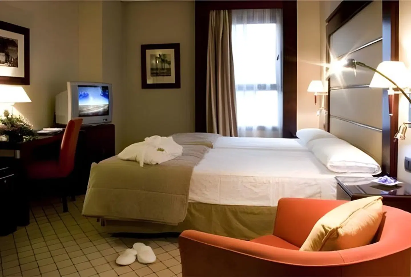Valencia Center ROOM_EXAMPLE