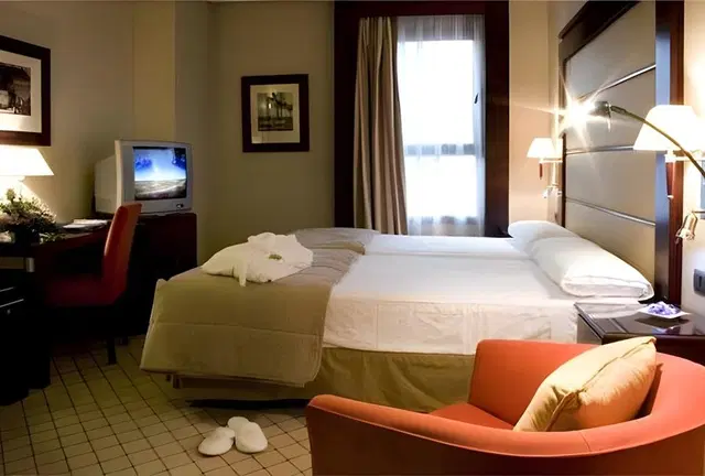 Valencia Center ROOM_EXAMPLE