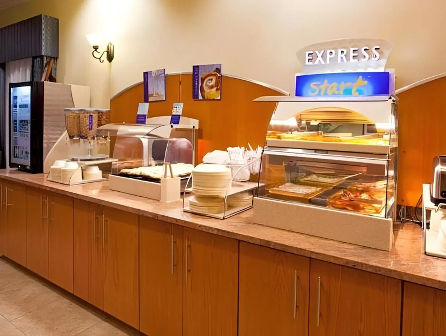 Holiday Inn Express & Suites Valdosta West - Mall Area by IHG Restaurant