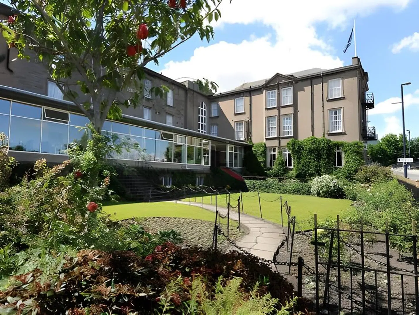 The Royal George Hotel EXTERIOR