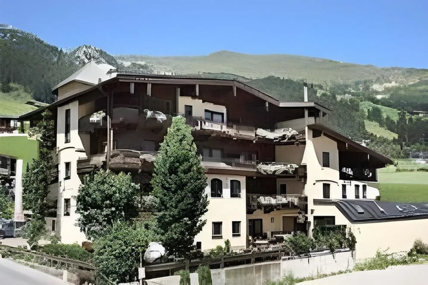 Jakober EXTERIOR