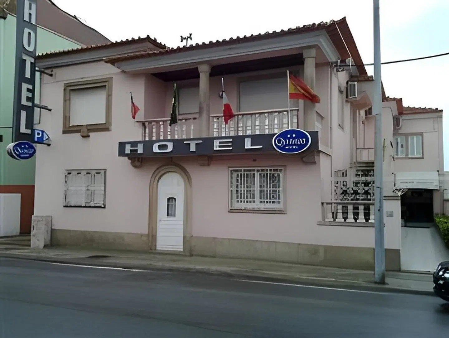 Quasar EXTERIOR