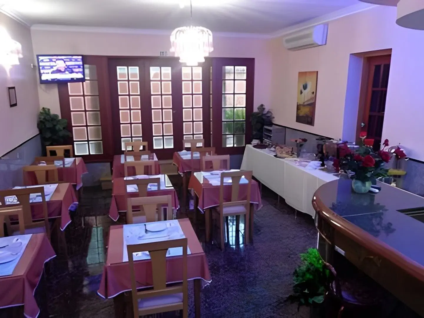 Quasar Restaurant