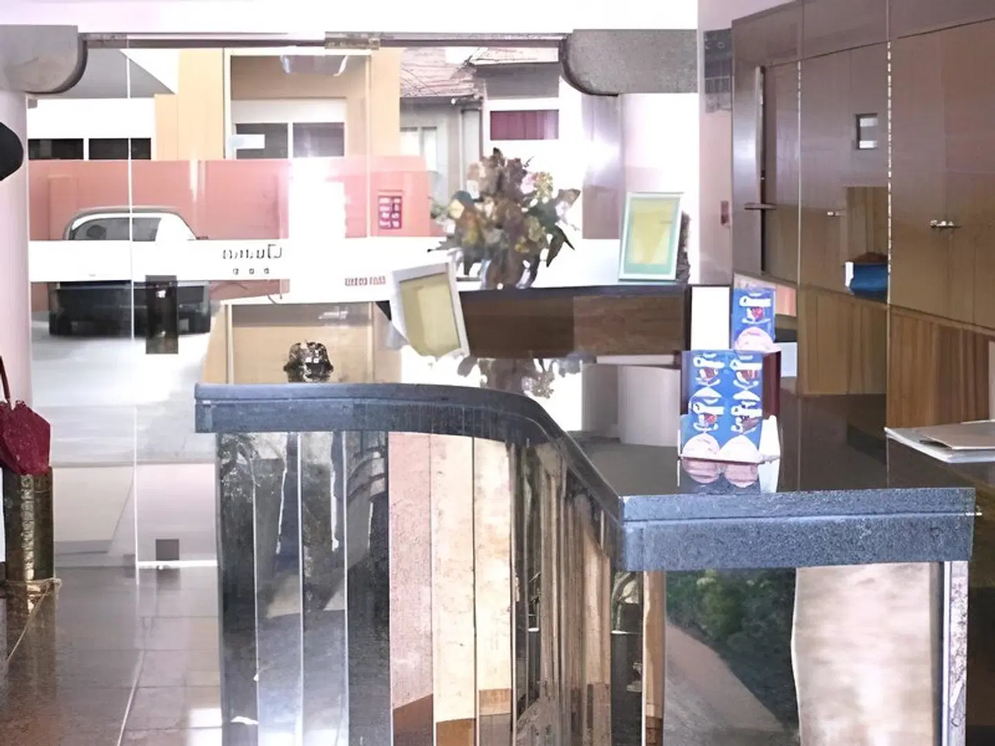 Quasar LOUNGE_LOBBY