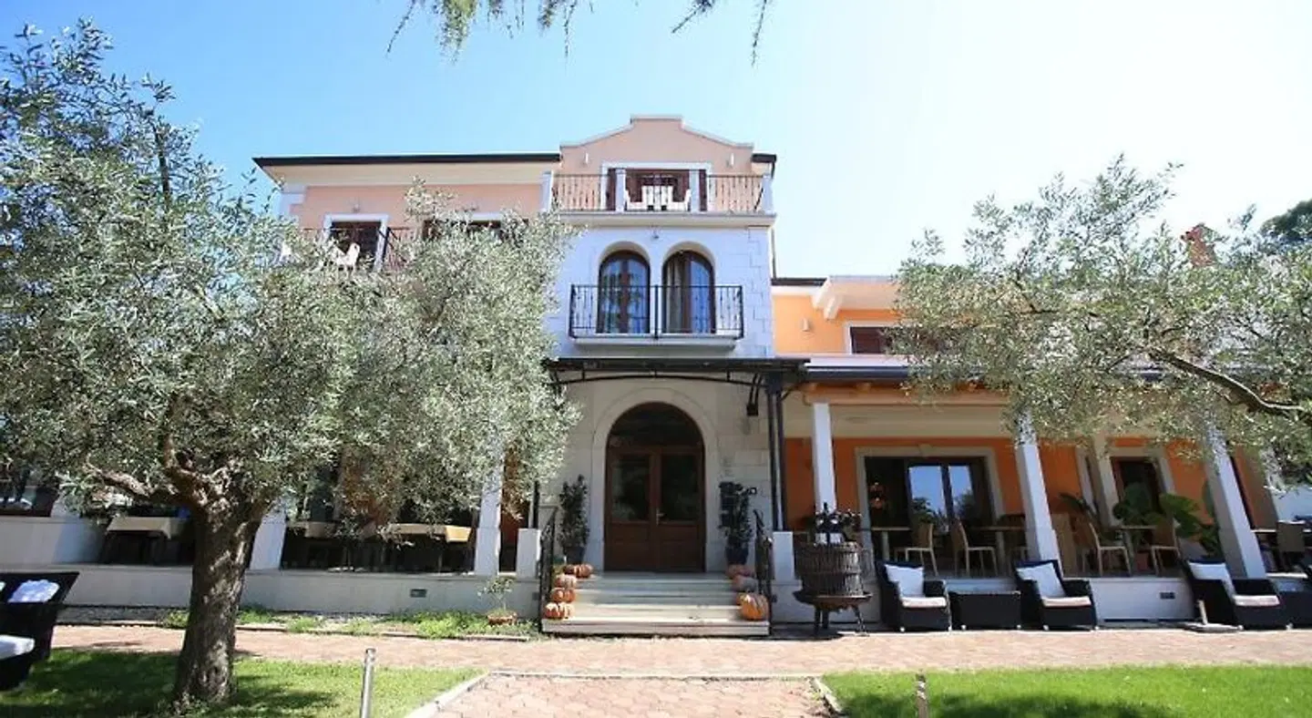 Bed and breakfast Vila Dobravac EXTERIOR