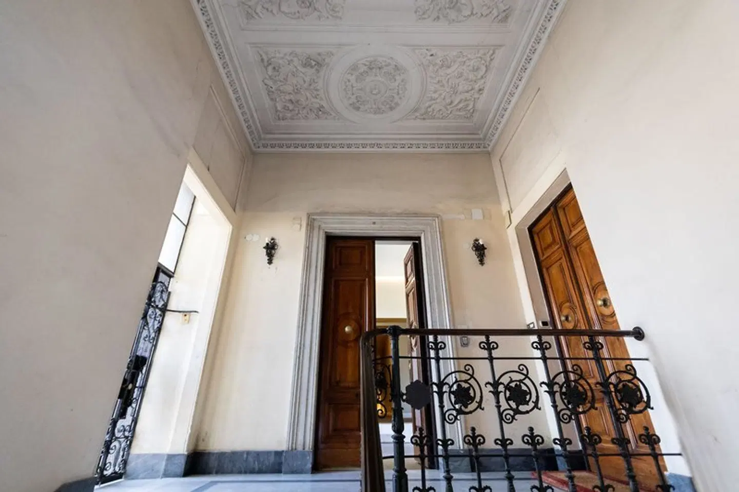 Domus 21 Luxury Suites LOUNGE_LOBBY