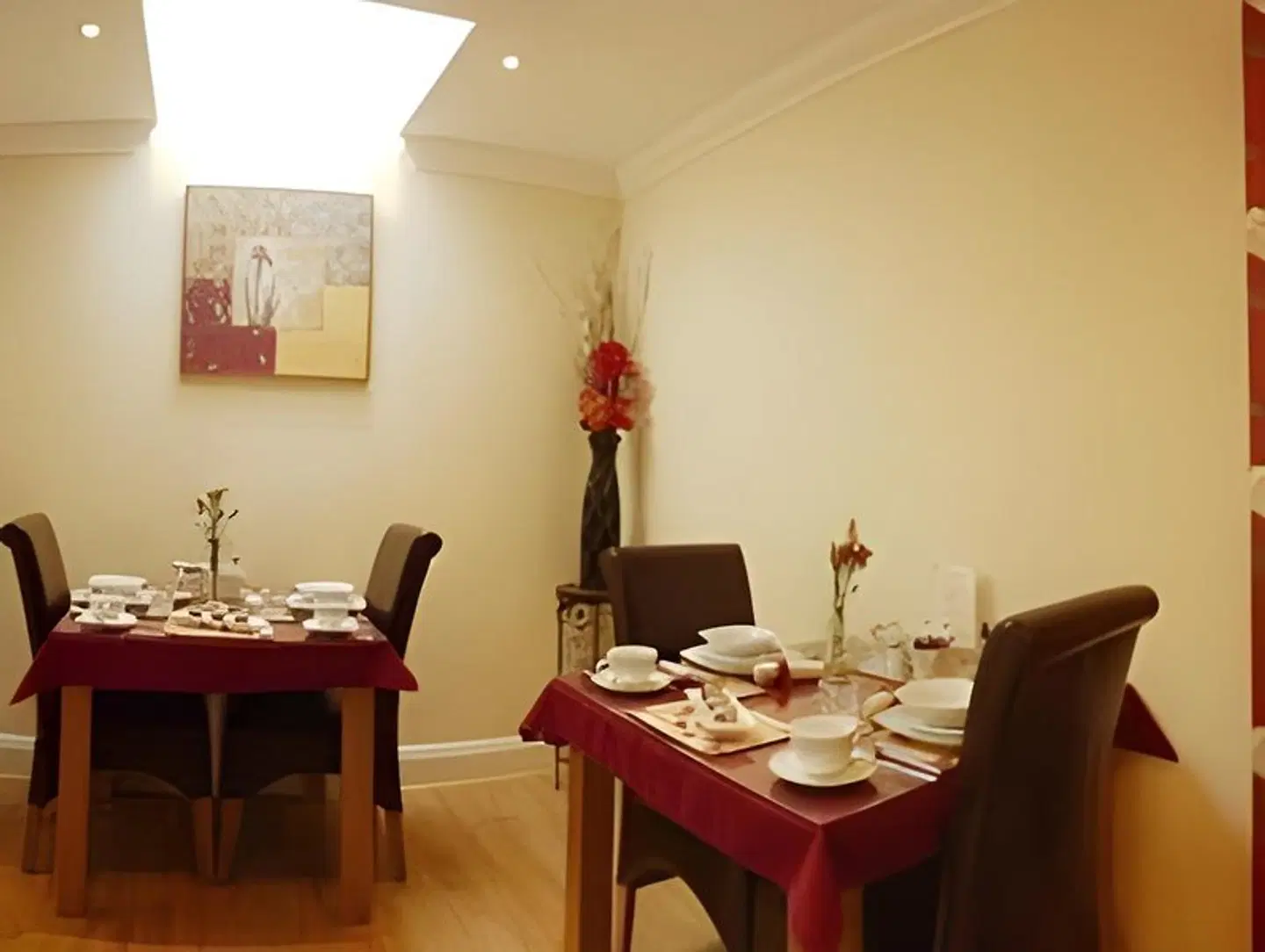 Autumn House Restaurant