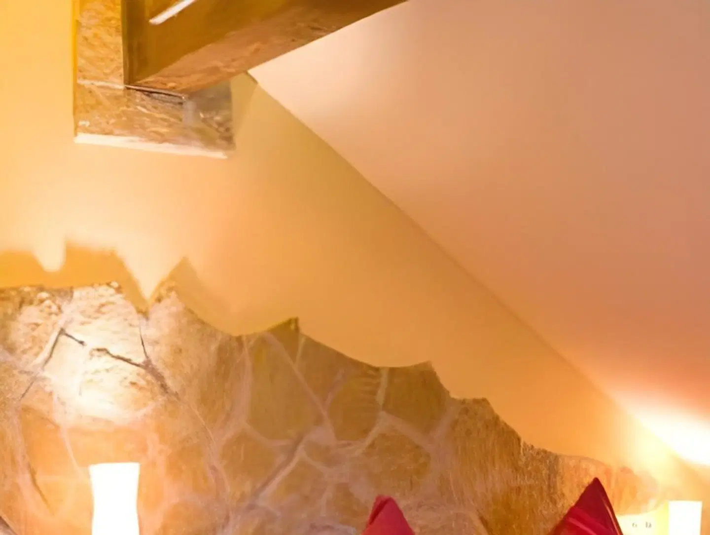 Europa ROOM_EXAMPLE
