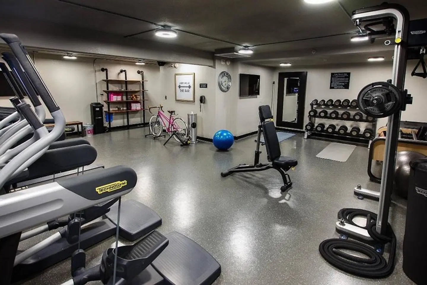 Moxy Phoenix Tempe/ASU Area SPORTS_AND_LEISURE