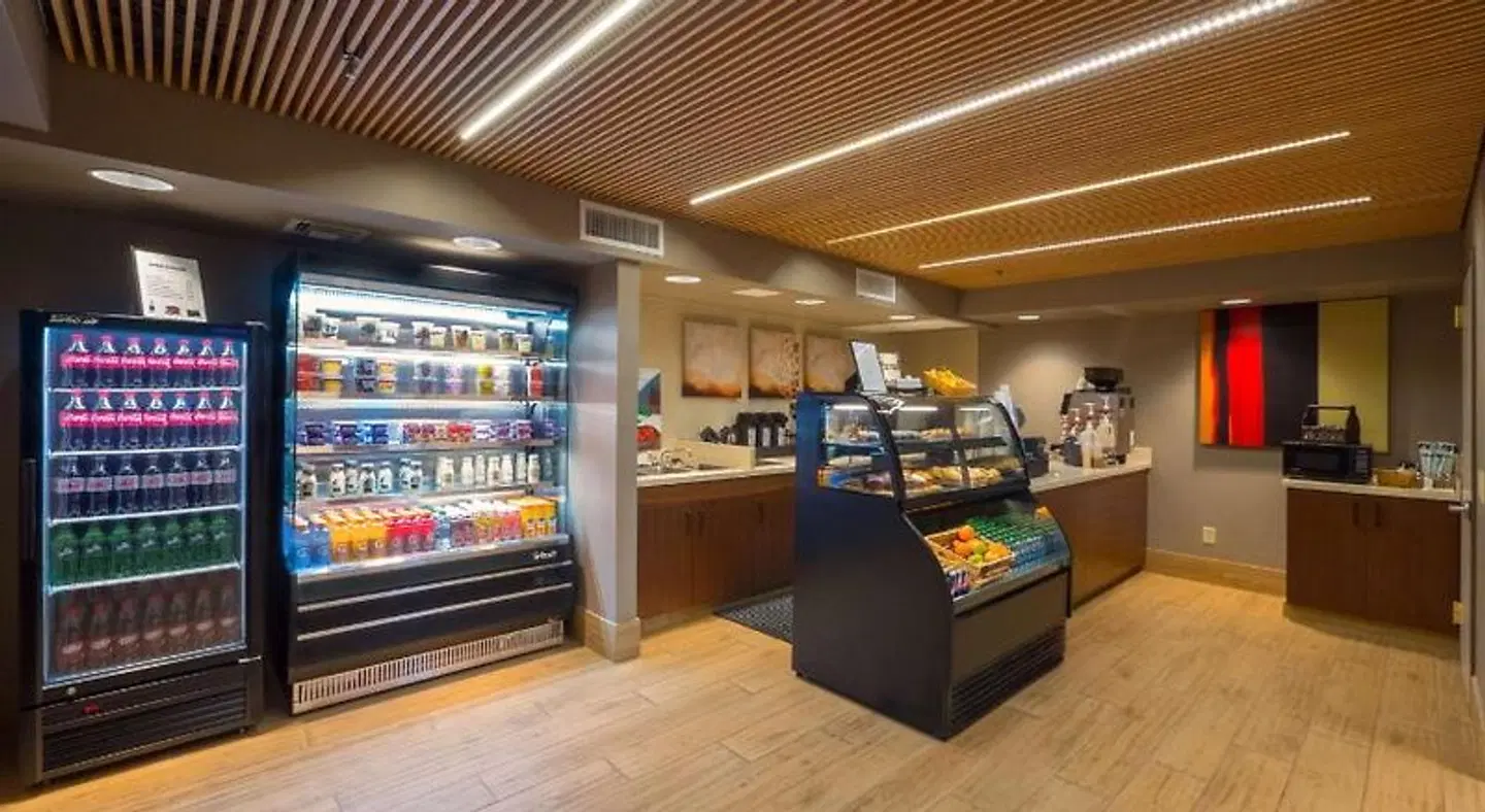 Hilton Phoenix Airport Bar