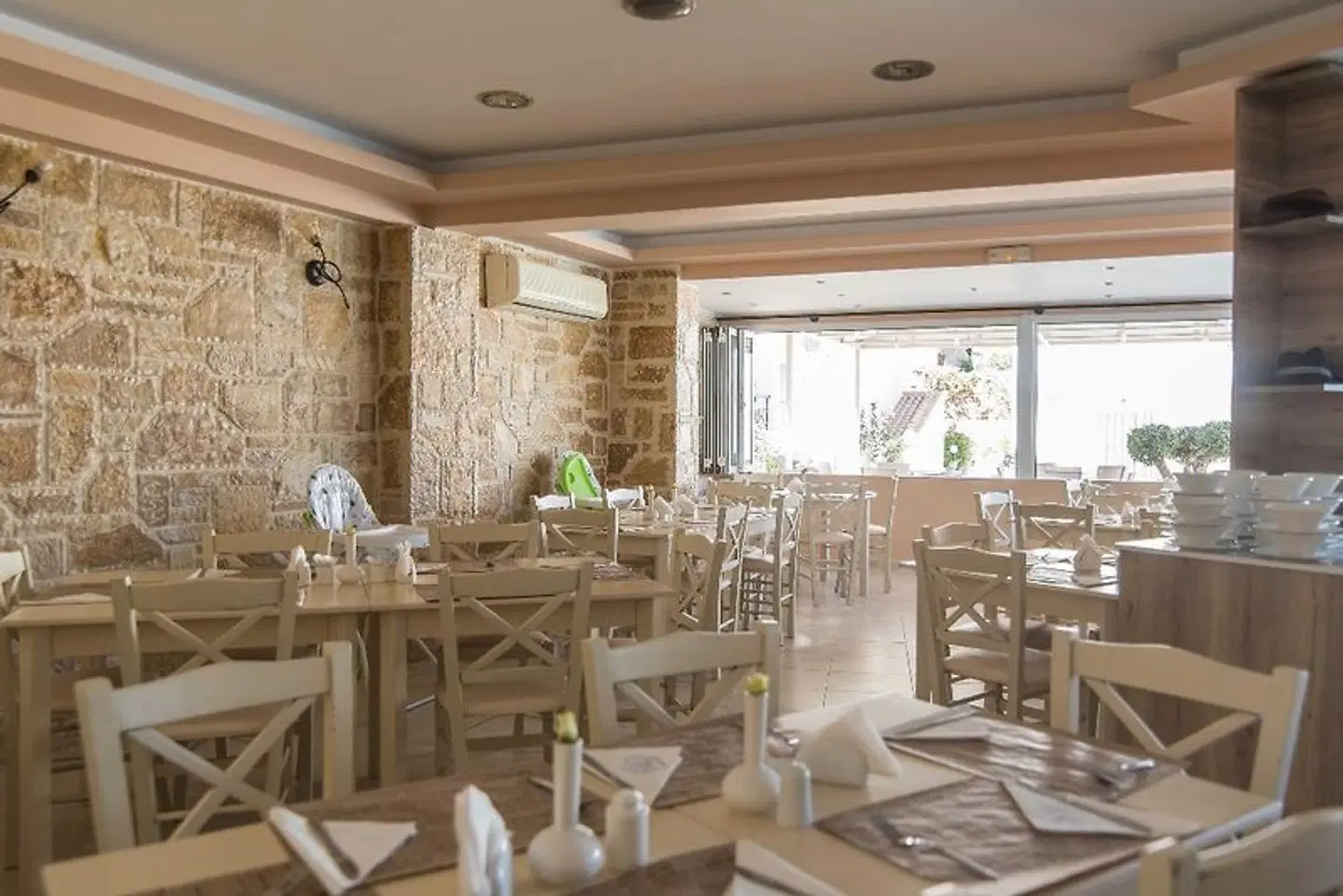 Maistrali Hotel & Apartments Restaurant