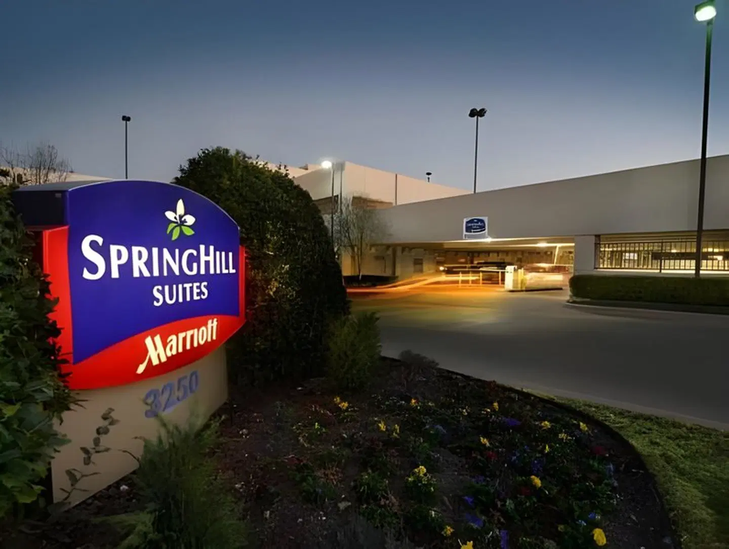SpringHill Suites by Marriott Fort Worth University EXTERIOR