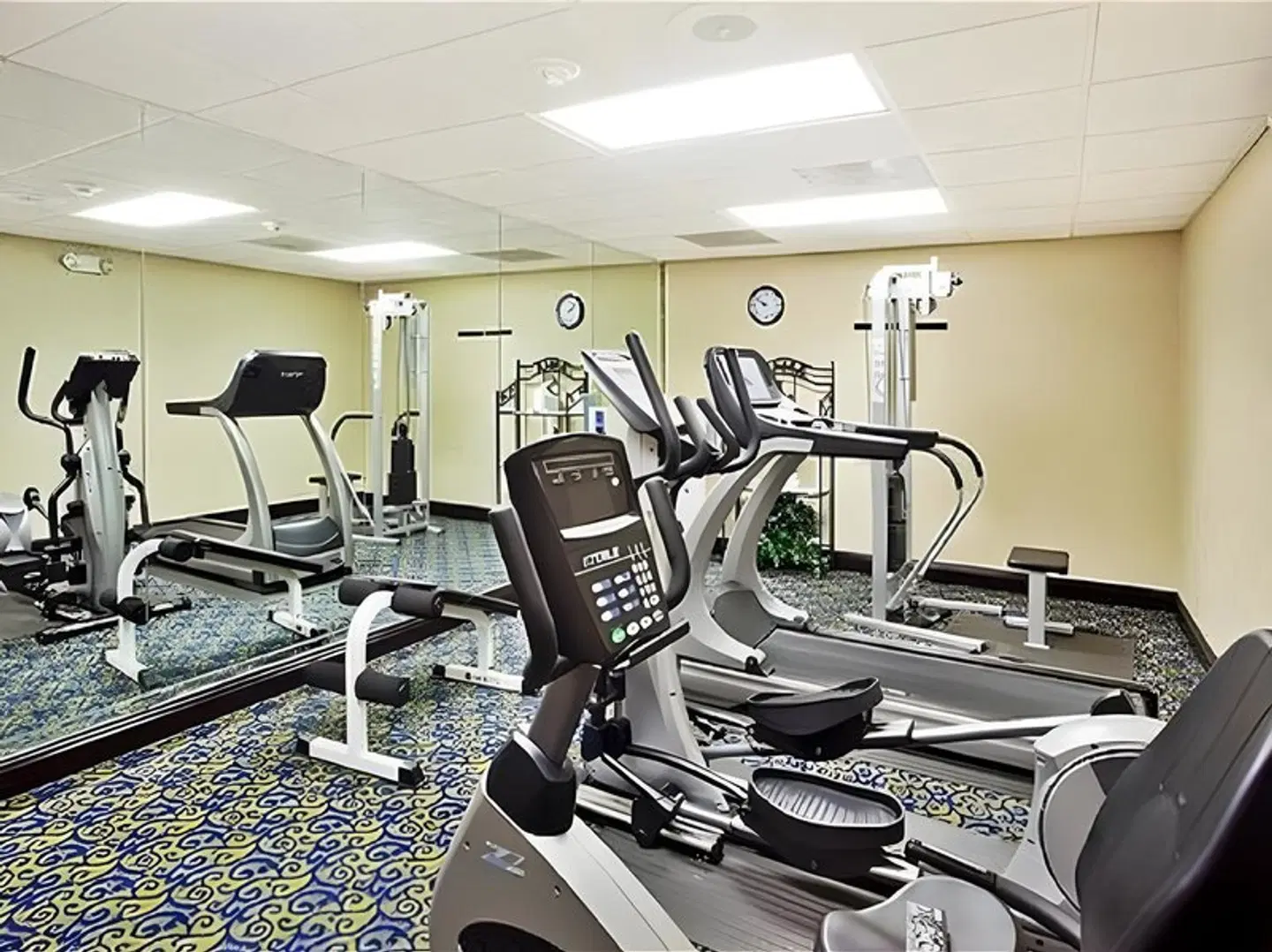 Holiday Inn Express & Suites Salt Lake City South - Murray by IHG SPORTS_AND_LEISURE