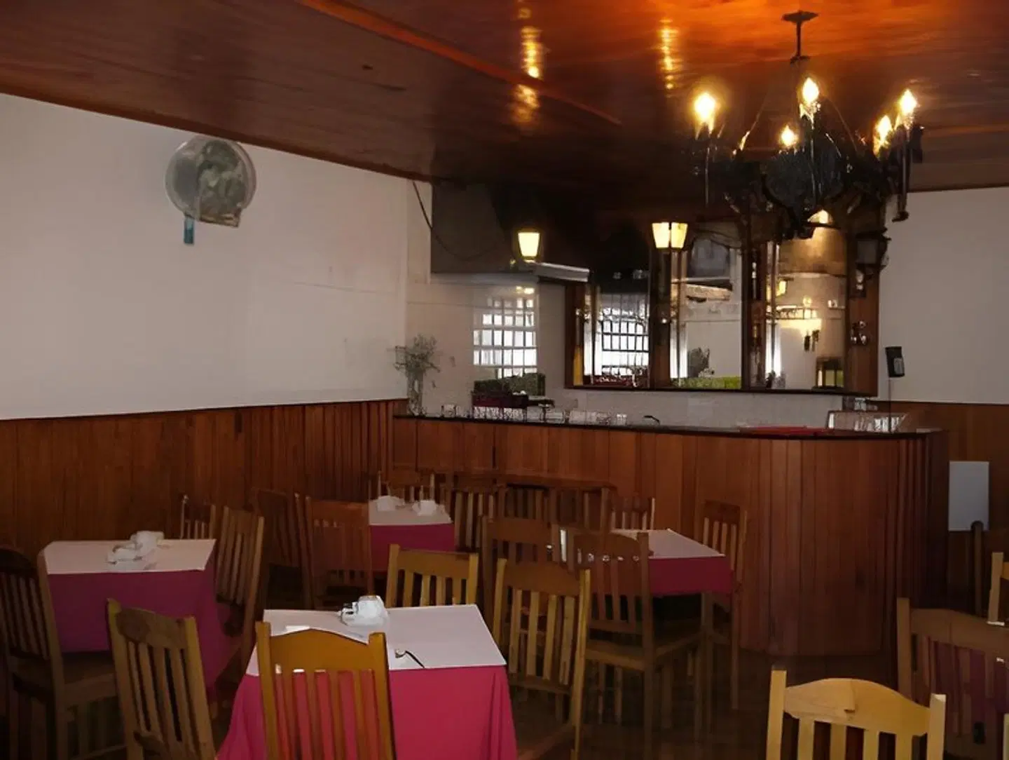 Residencial Centro Comercial Avenida Bragashopping Bar