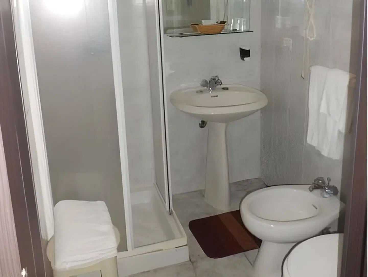 Nuovo Hotel Giardini Badezimmer