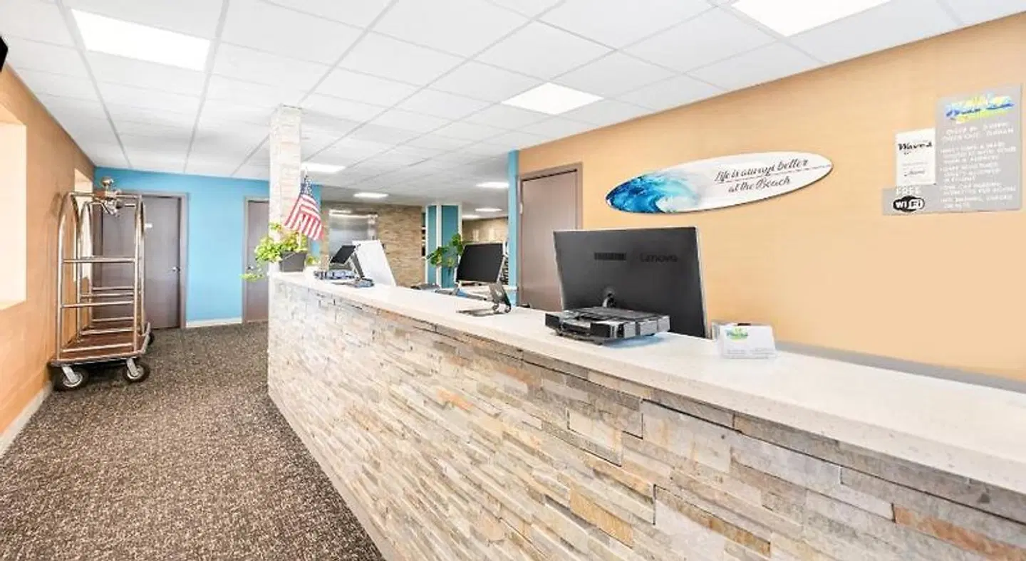 The Waves Hotel, an Ascend Hotel Collection Member LOUNGE_LOBBY