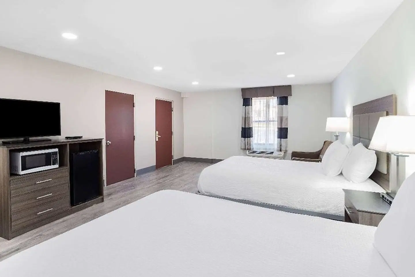 Ramada Hendersonville ROOM_EXAMPLE