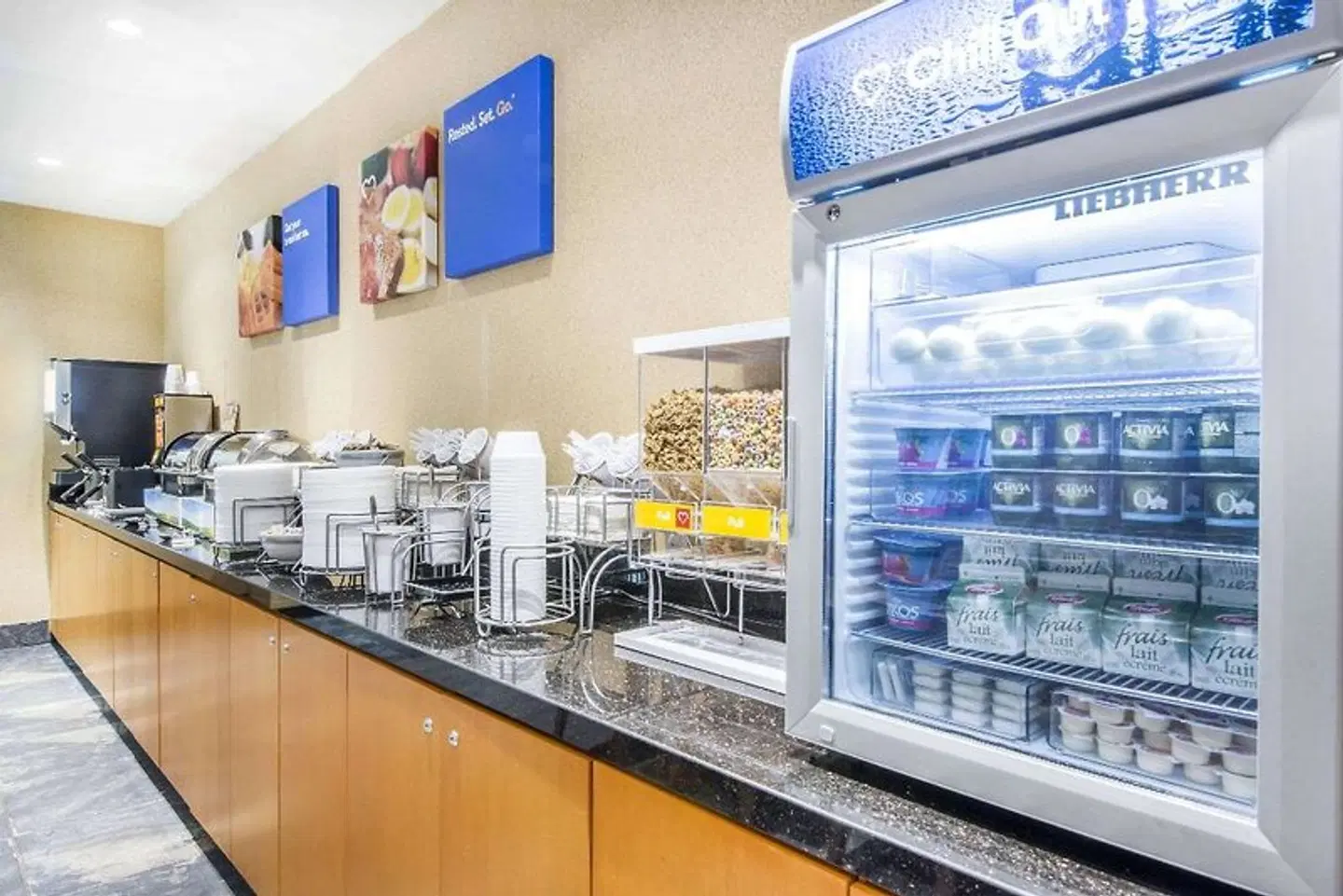 Comfort Inn & Suites Collingwood Bar