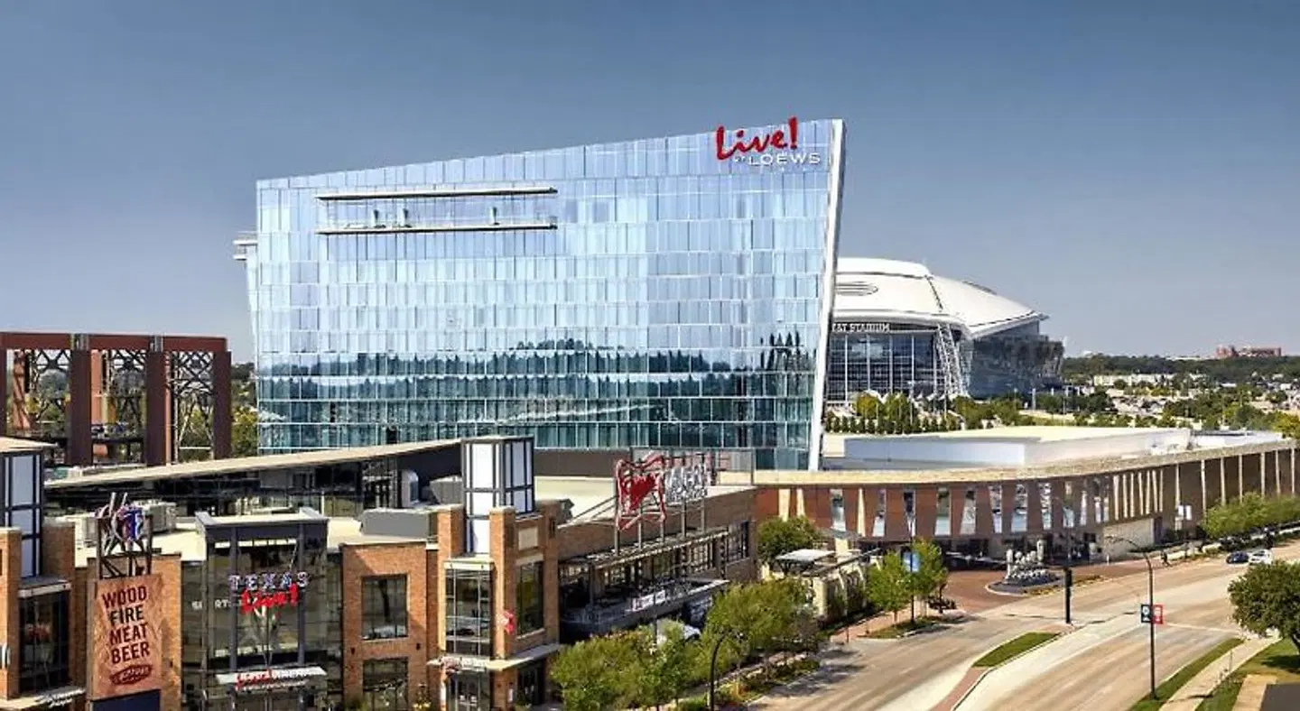 Live! by Loews - Arlington, TX Terrasse