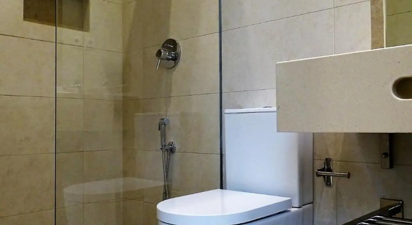 Bowen, Luxury Suites Badezimmer