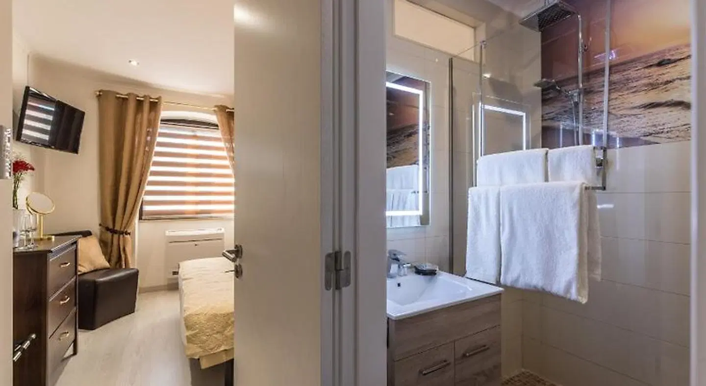 Suites @ Portarade Badezimmer