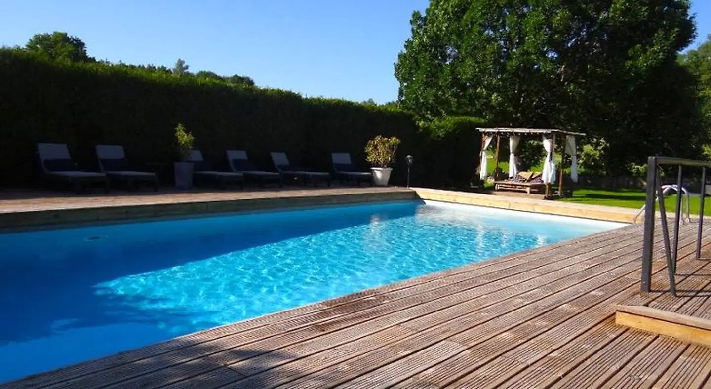 La Maison de Gilbert OUTDOOR_POOL