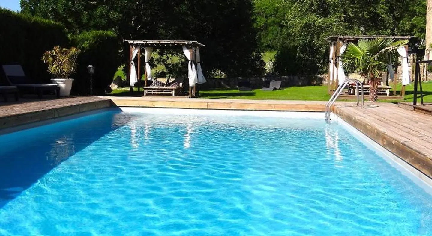 La Maison de Gilbert OUTDOOR_POOL