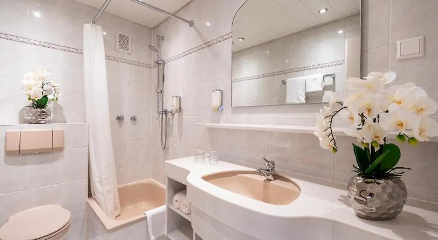 Hotel Rieker am Hauptbahnhof Badezimmer
