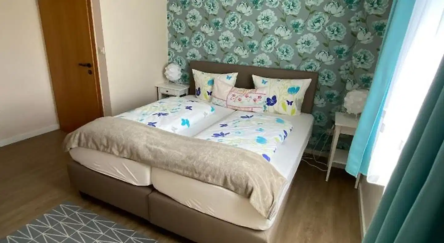 Hotel garni Zum Adenauer Forst Wohnbeispiel