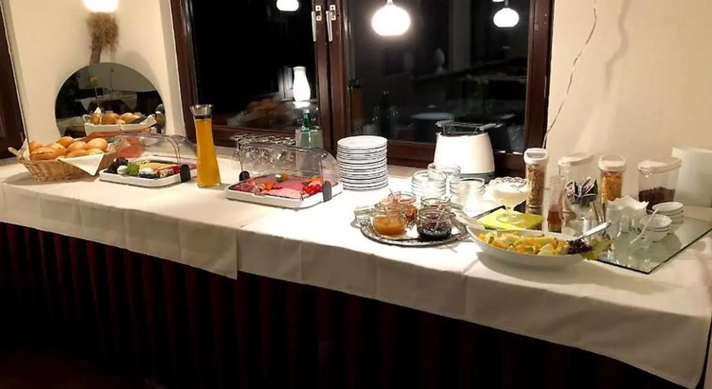 Hotel garni Zum Adenauer Forst Restaurant