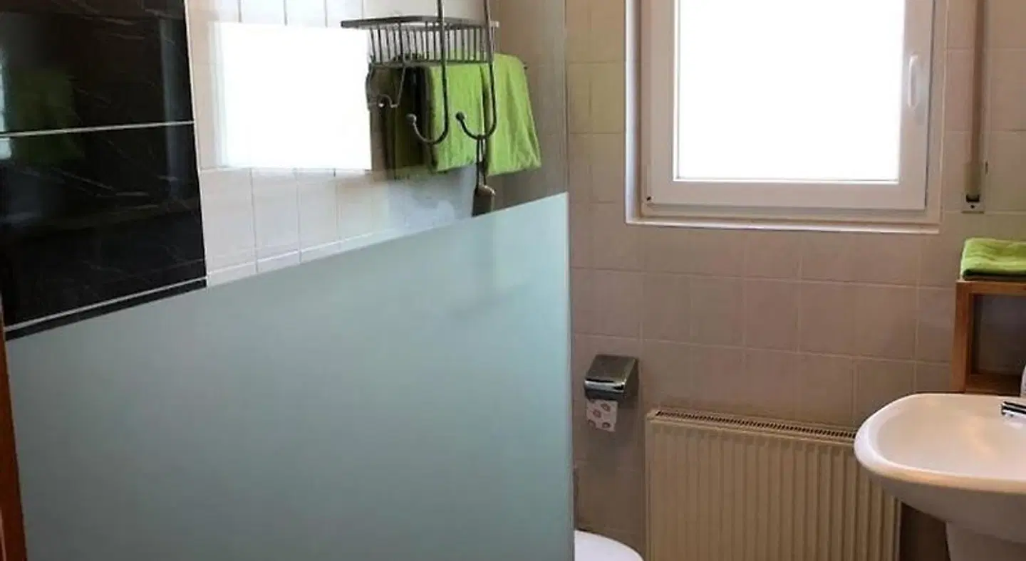Hotel garni Zum Adenauer Forst Badezimmer