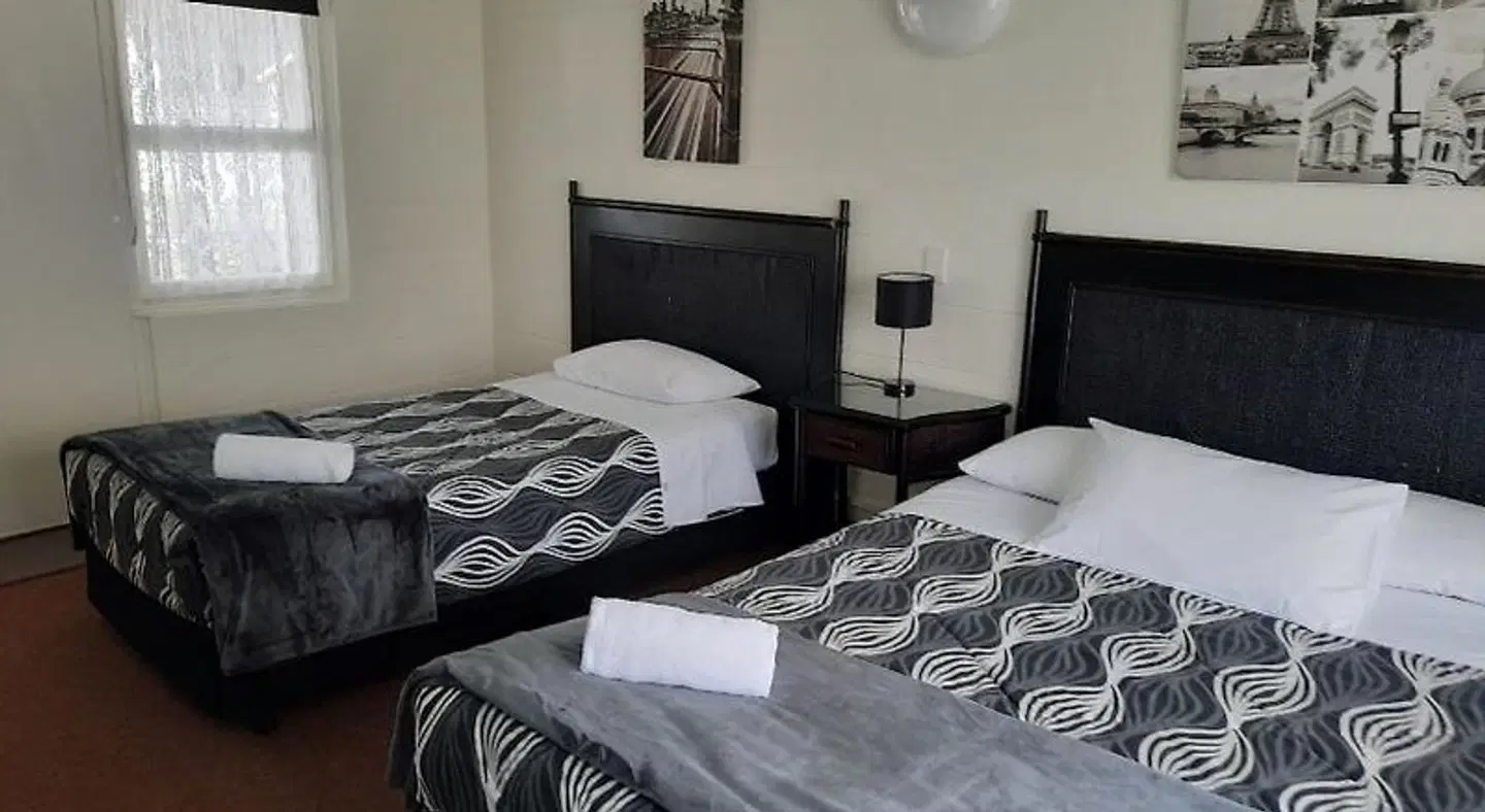Flying Spur Motel ROOM_EXAMPLE