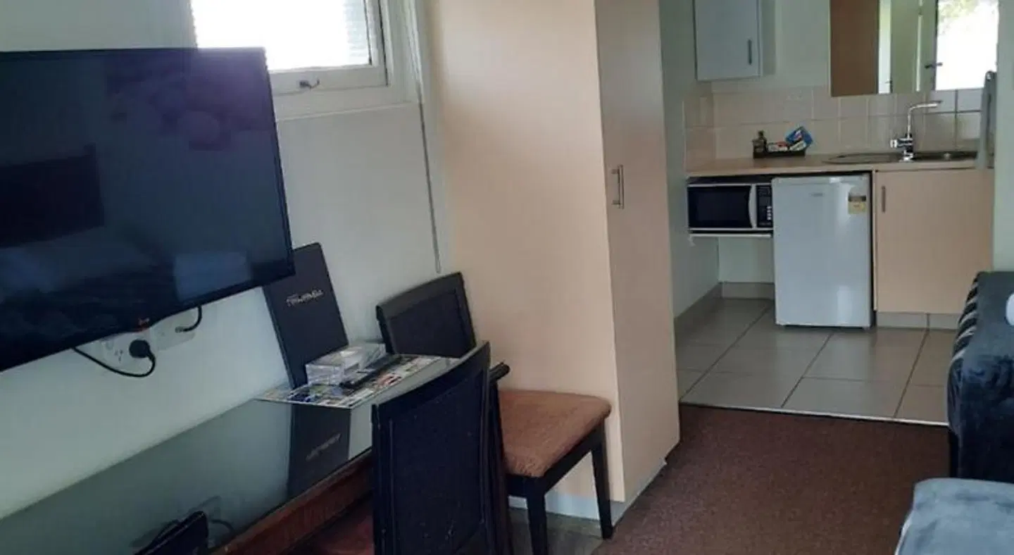 Flying Spur Motel ROOM_EXAMPLE