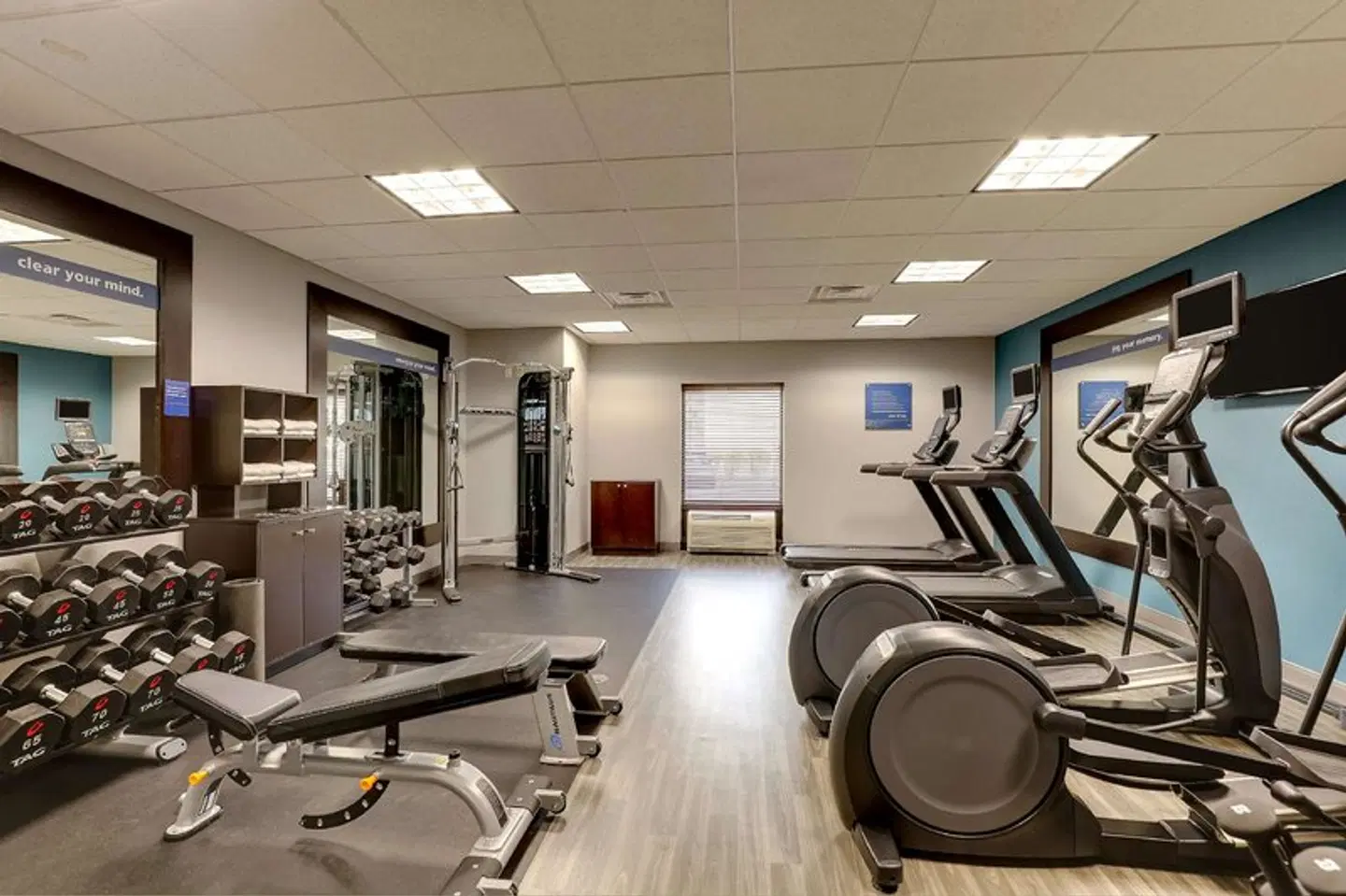 Hampton Inn & Suites Indianapolis-Airport SPORTS_AND_LEISURE
