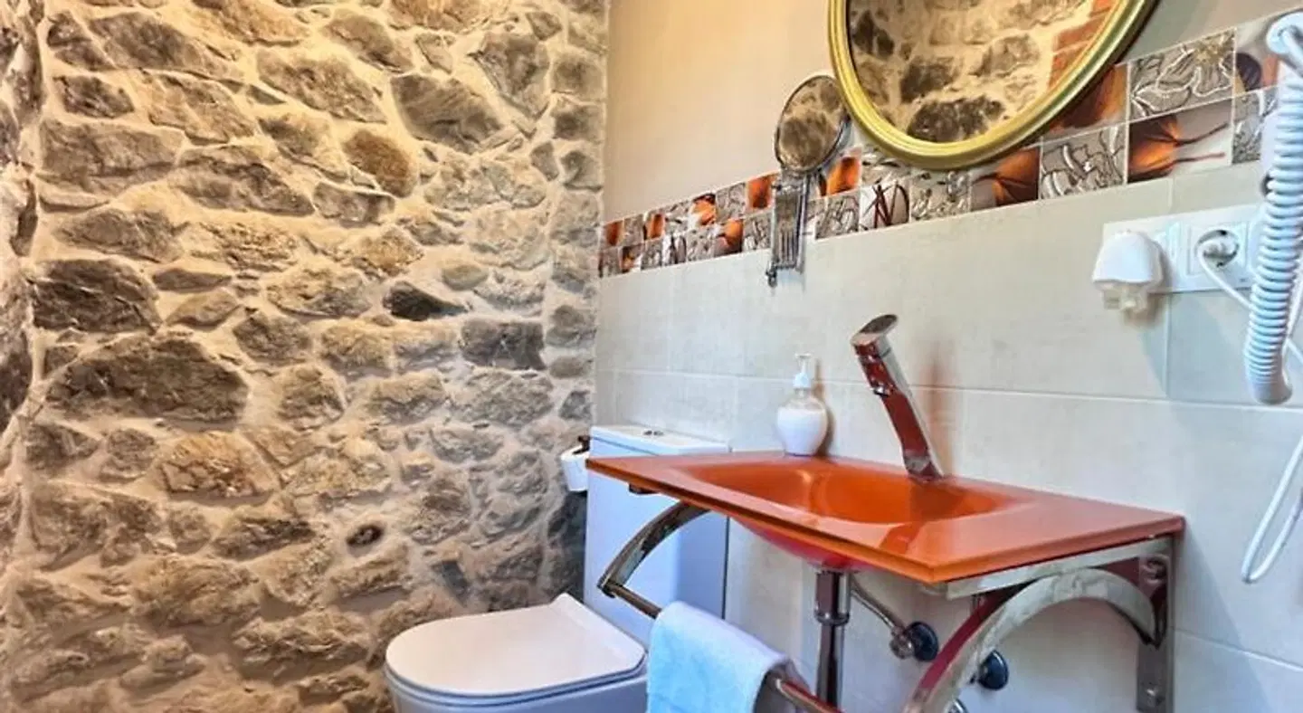 Apartamentos Rurales Sobremazas Badezimmer