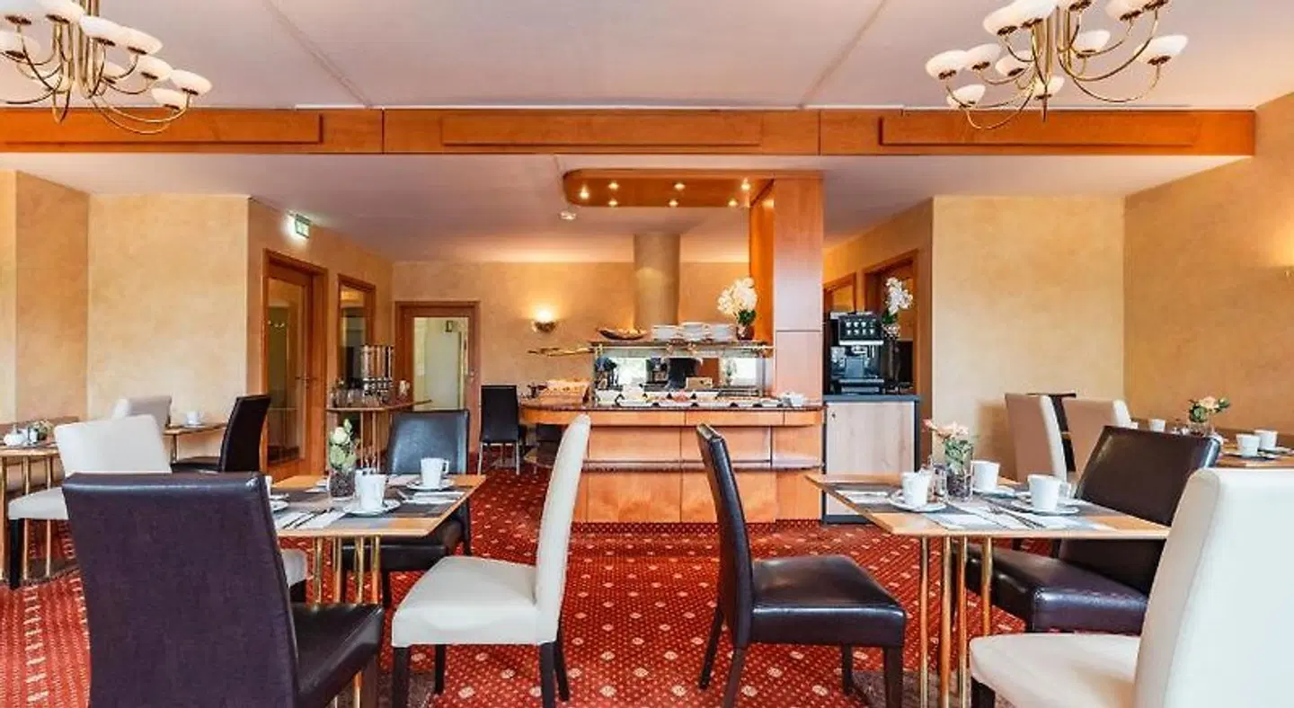 Hotel Rieker am Hauptbahnhof Bar
