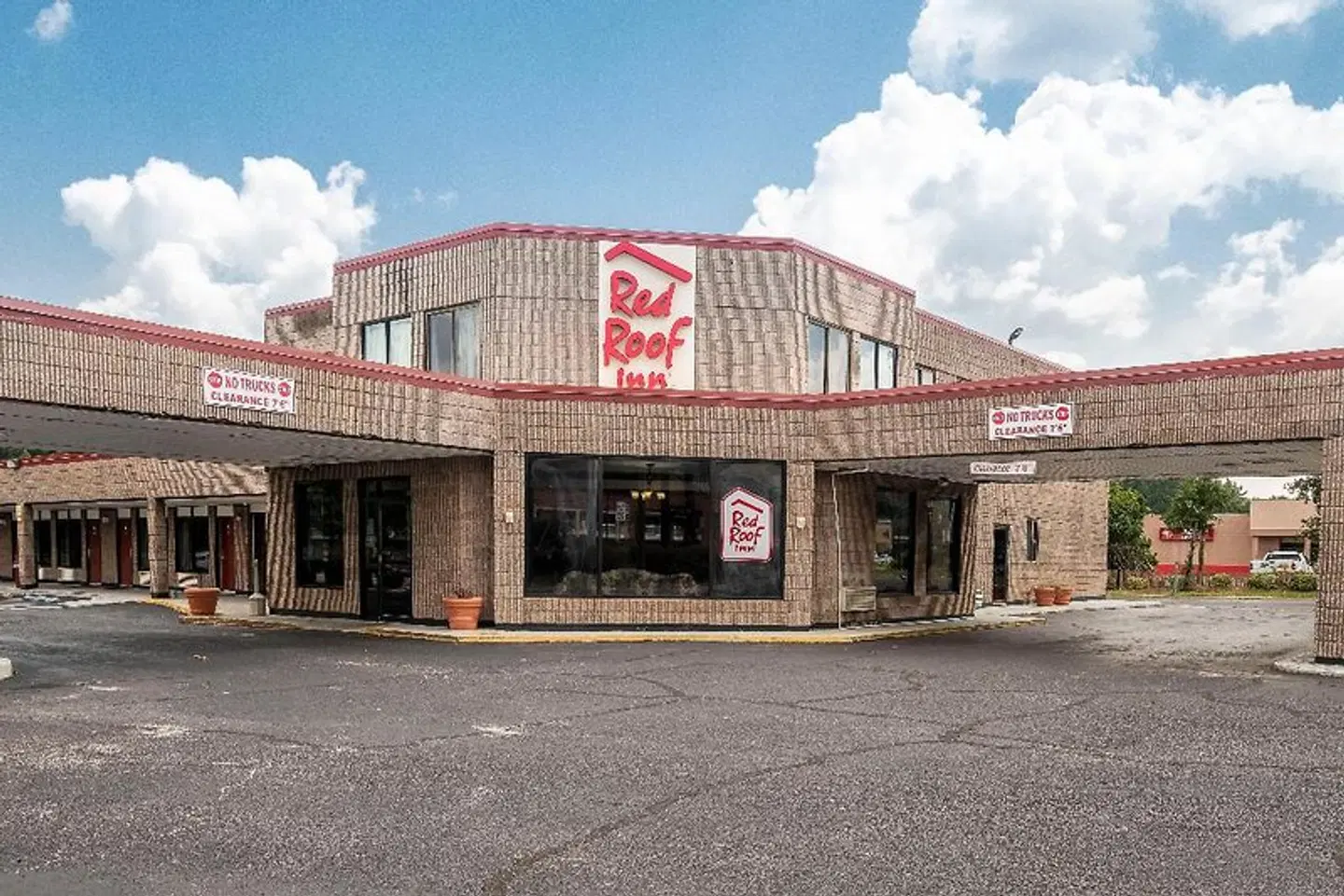Red Roof Inn Dillon EXTERIOR