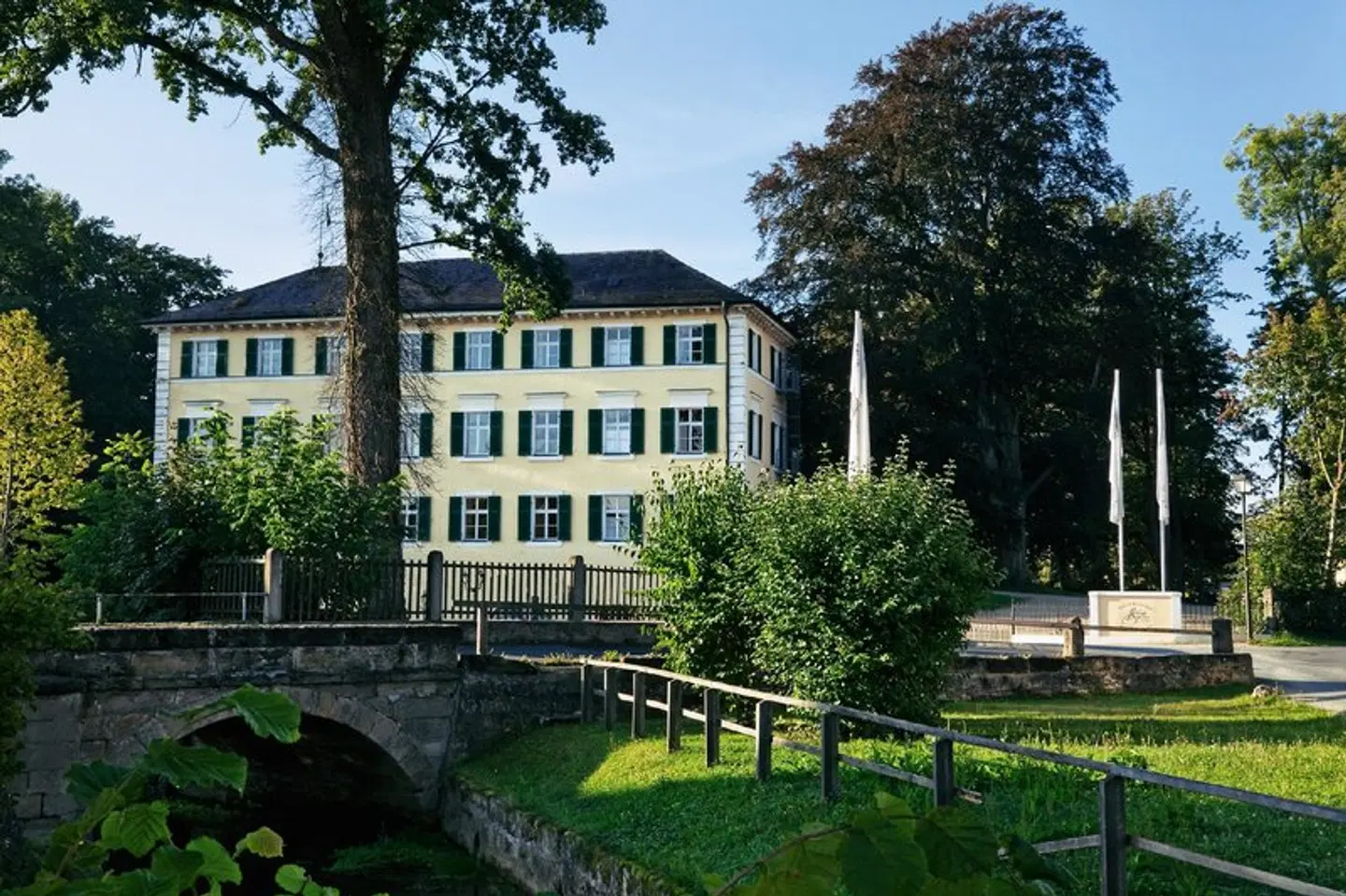 Schloß Burgellern EXTERIOR
