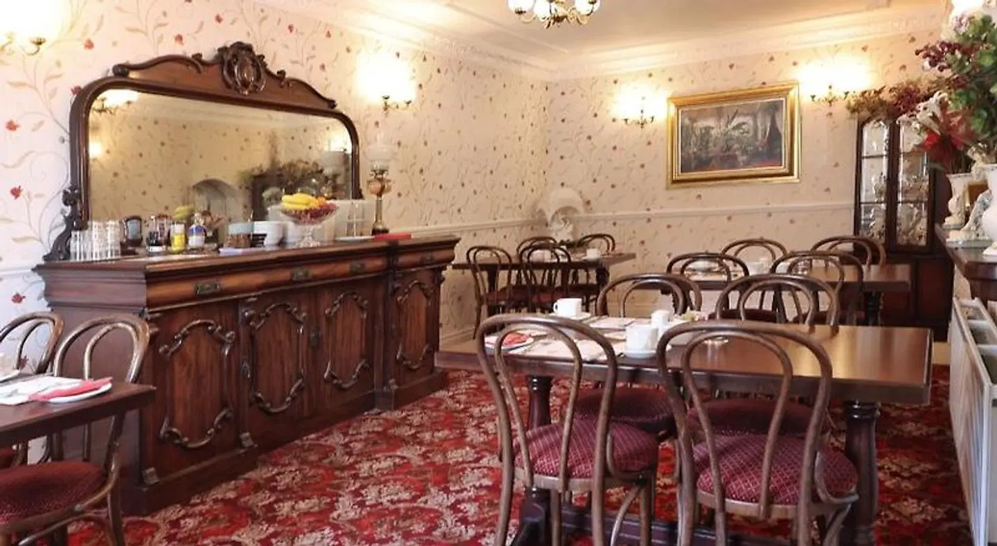 Meadowside B&B Restaurant