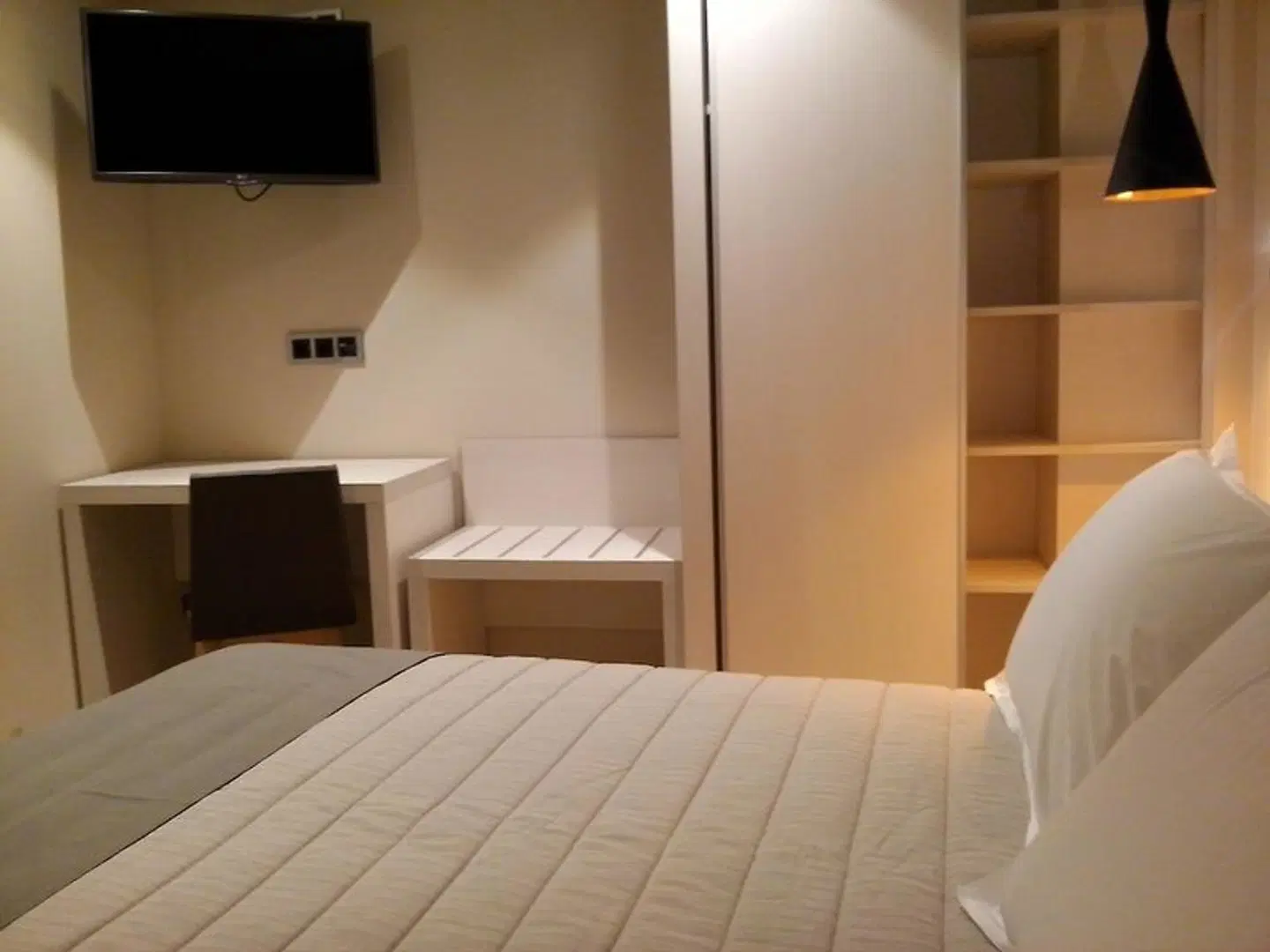 Hotel Bilbao Plaza ROOM_EXAMPLE