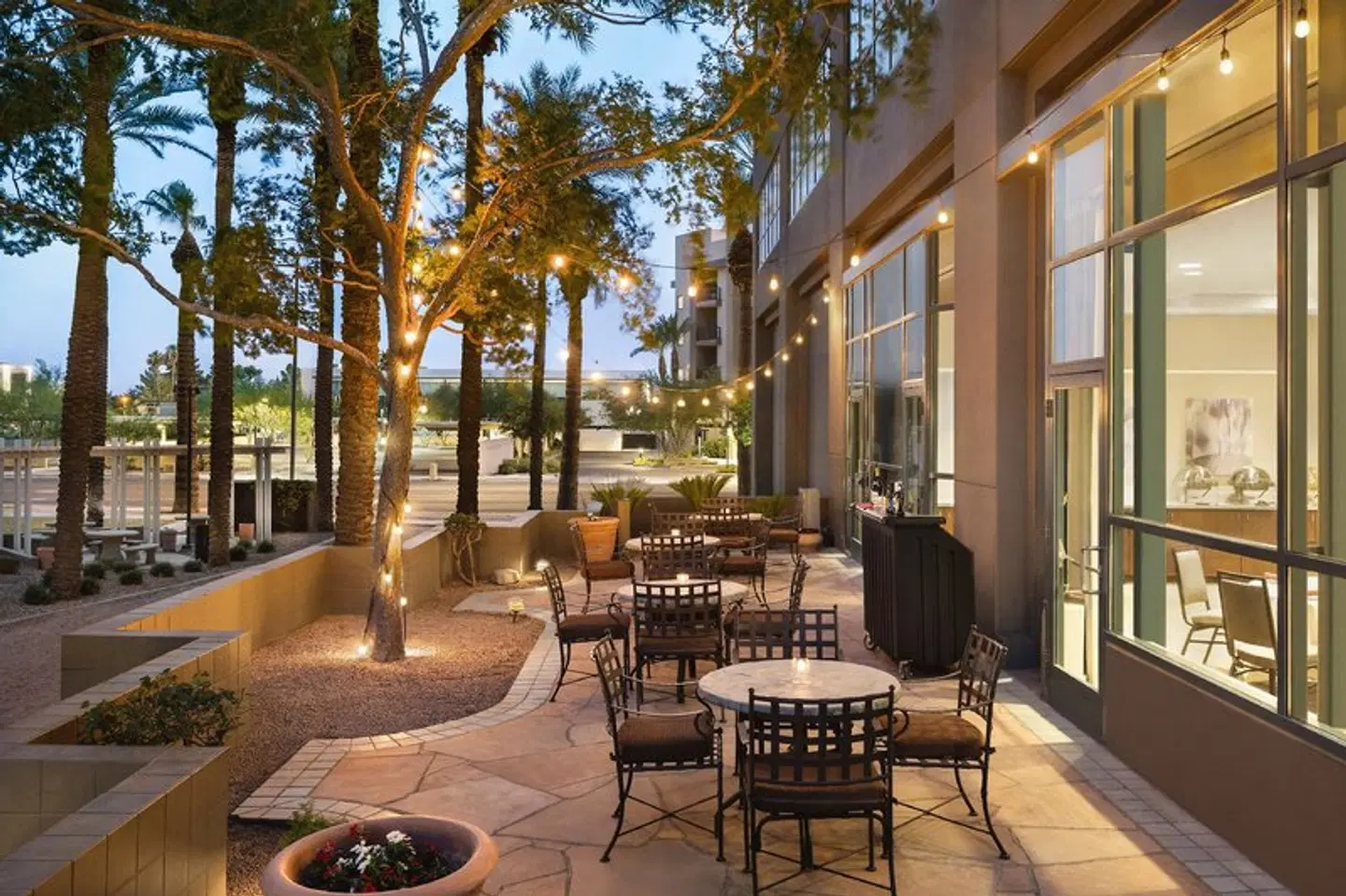 Embassy Suites by Hilton Phoenix Downtown North Terrasse