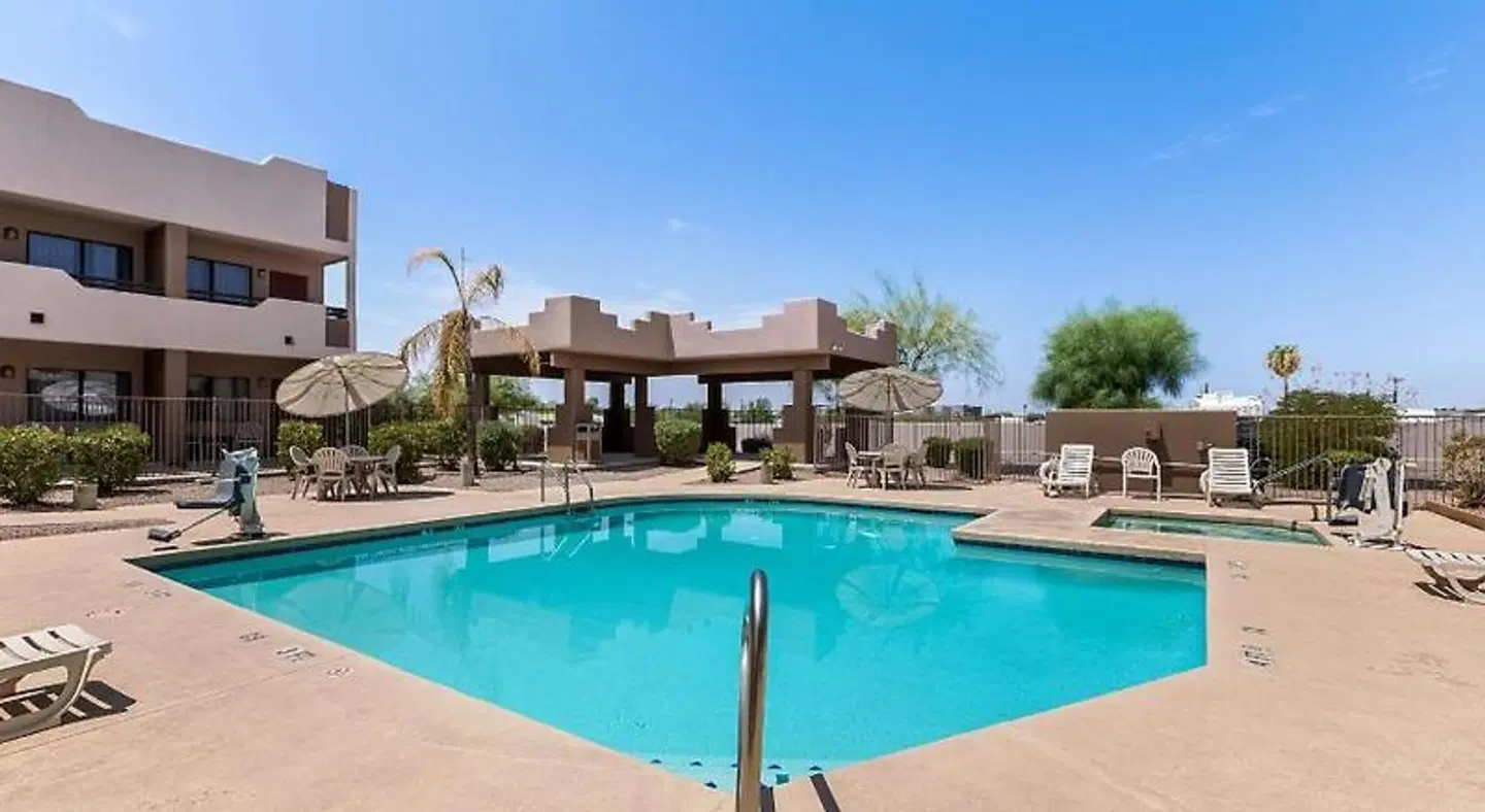 Best Western Apache Junction Inn OUTDOOR_POOL