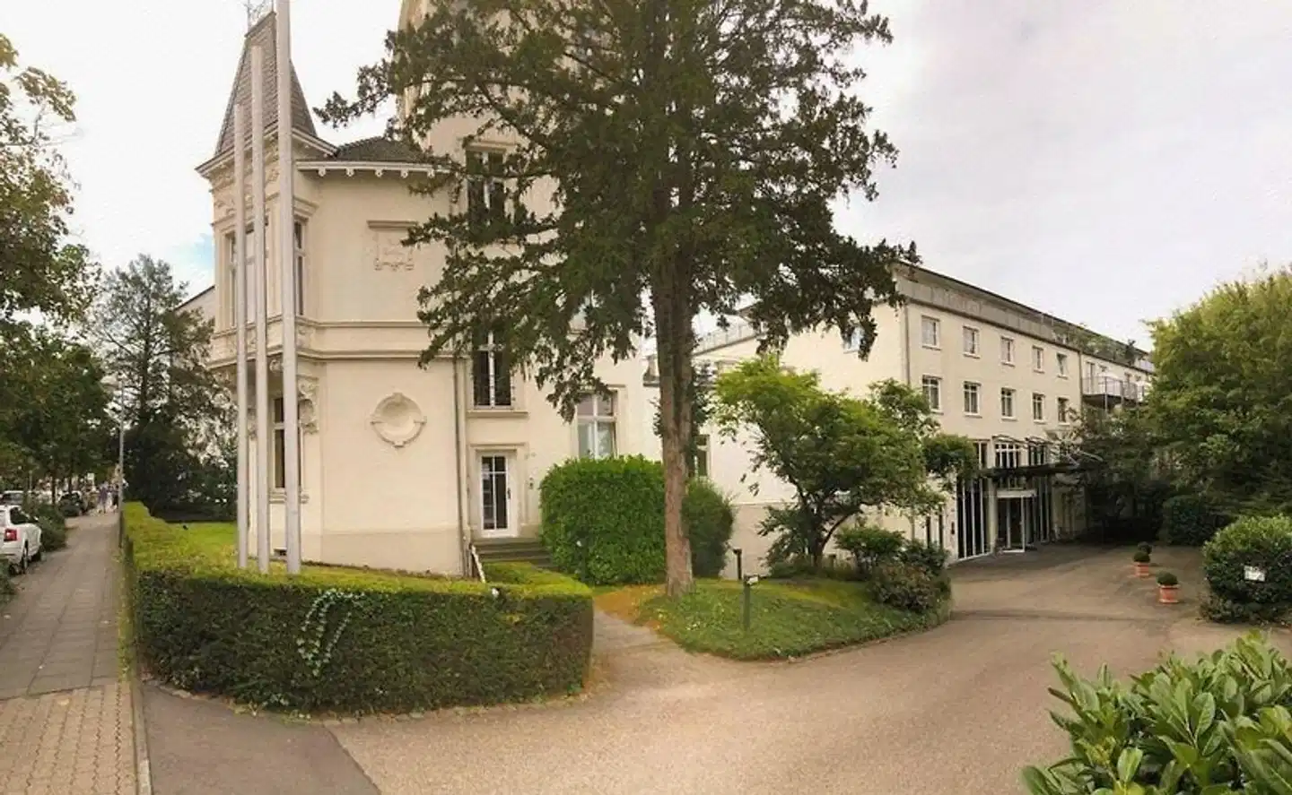 Hotel the YARD Bad Honnef Aussenansicht