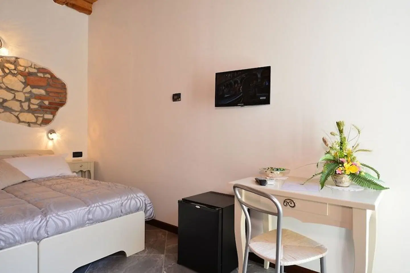 CQ Rooms Verona ROOM_EXAMPLE