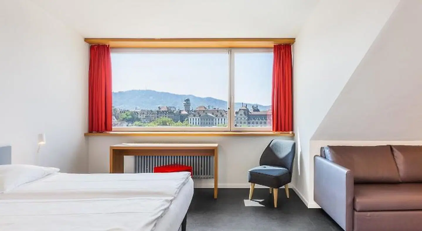 Marta ROOM_EXAMPLE