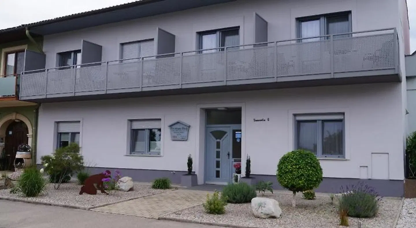 Gisch EXTERIOR